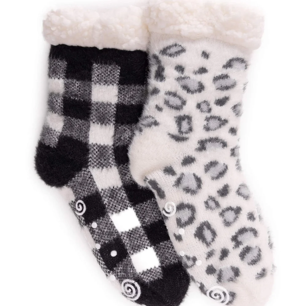 Muk Luks 2 Pair Cabin Socks NWT